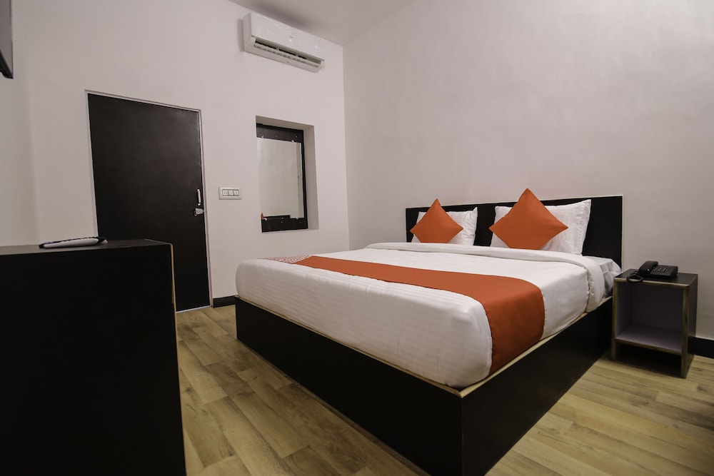 Double Room, 1 Queen Bed