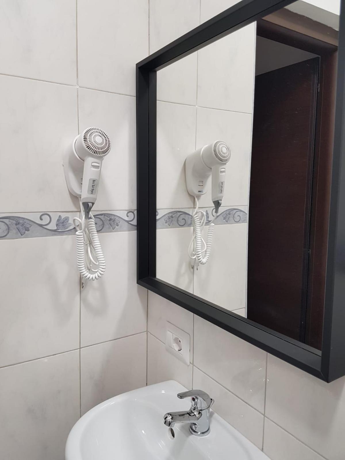 Single Room with Private Bathroom