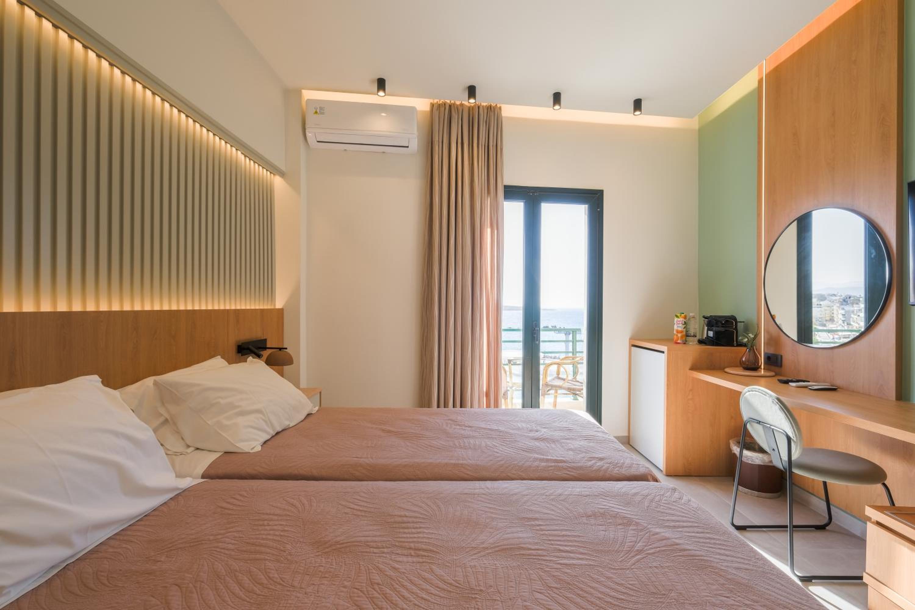 Deluxe Twin Room with Sea View