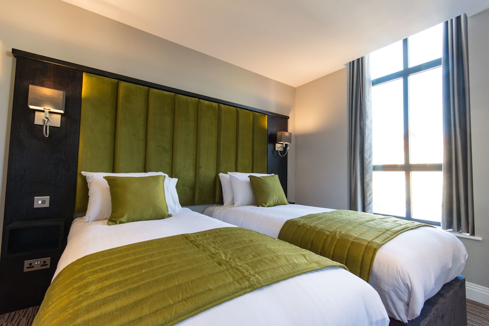Deluxe Twin Room, City View