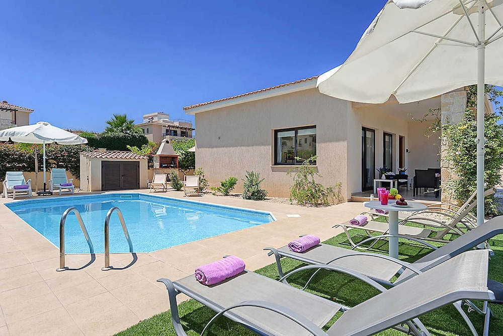 Villa (2 Bedrooms)