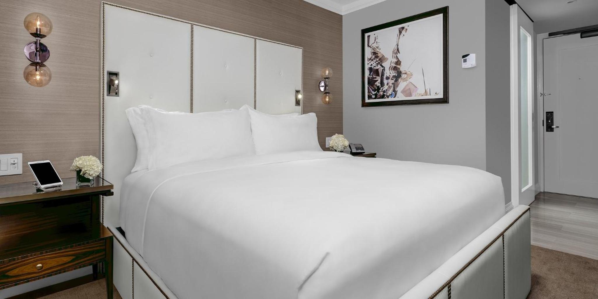 Premium Queen Room - Manhattan Floor
