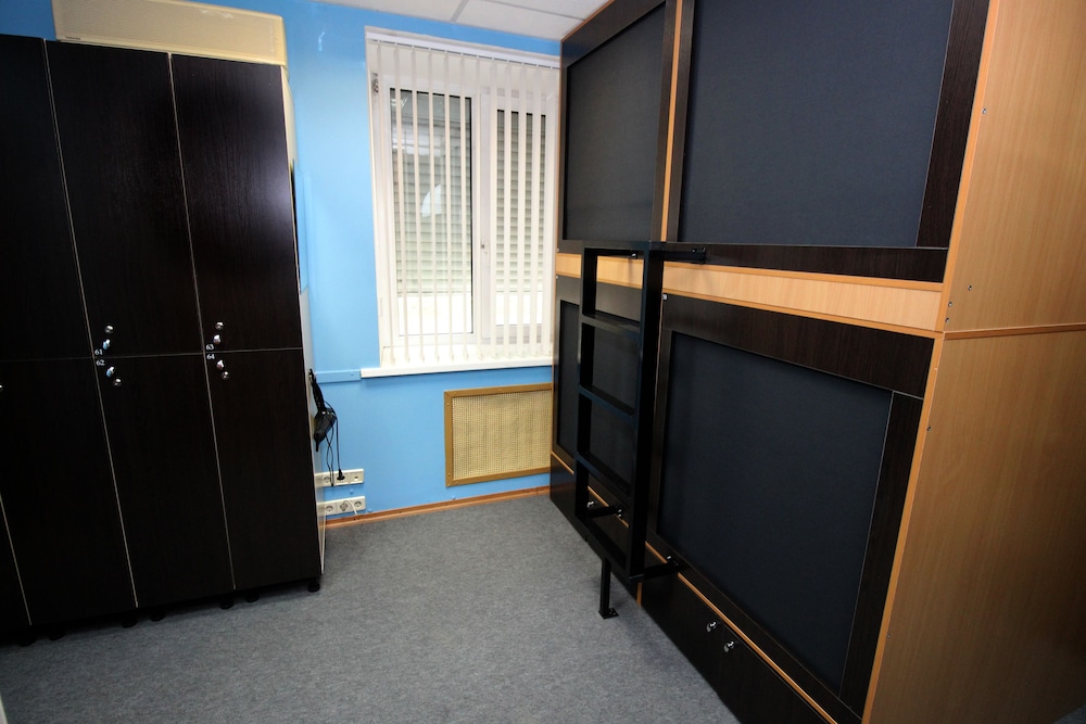Capsule in 10-capsule dormitory for women