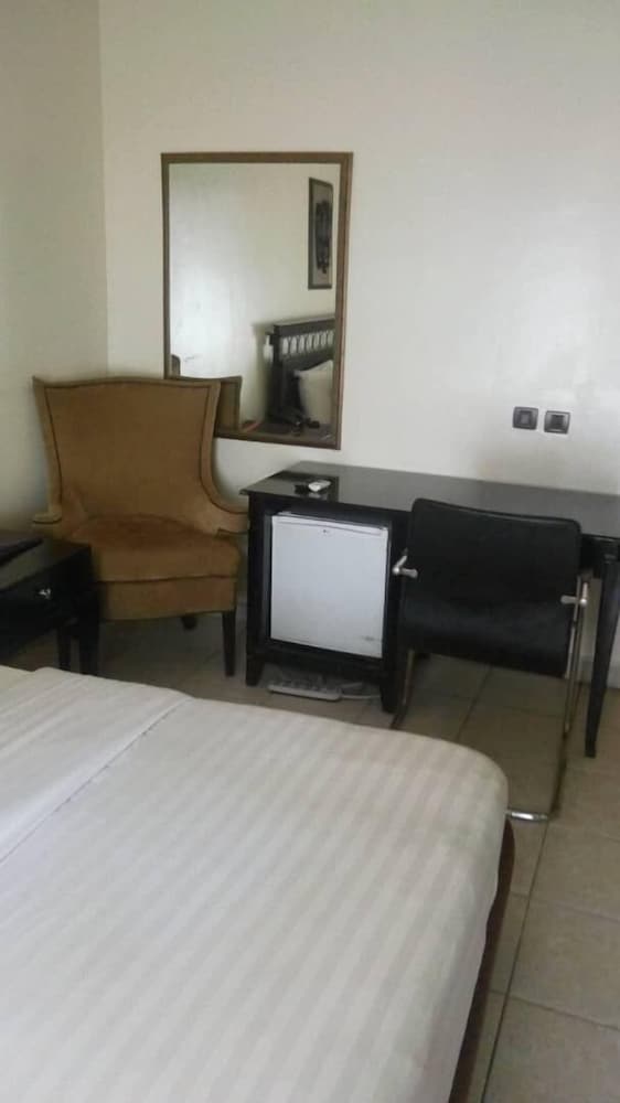 Junior Studio Suite