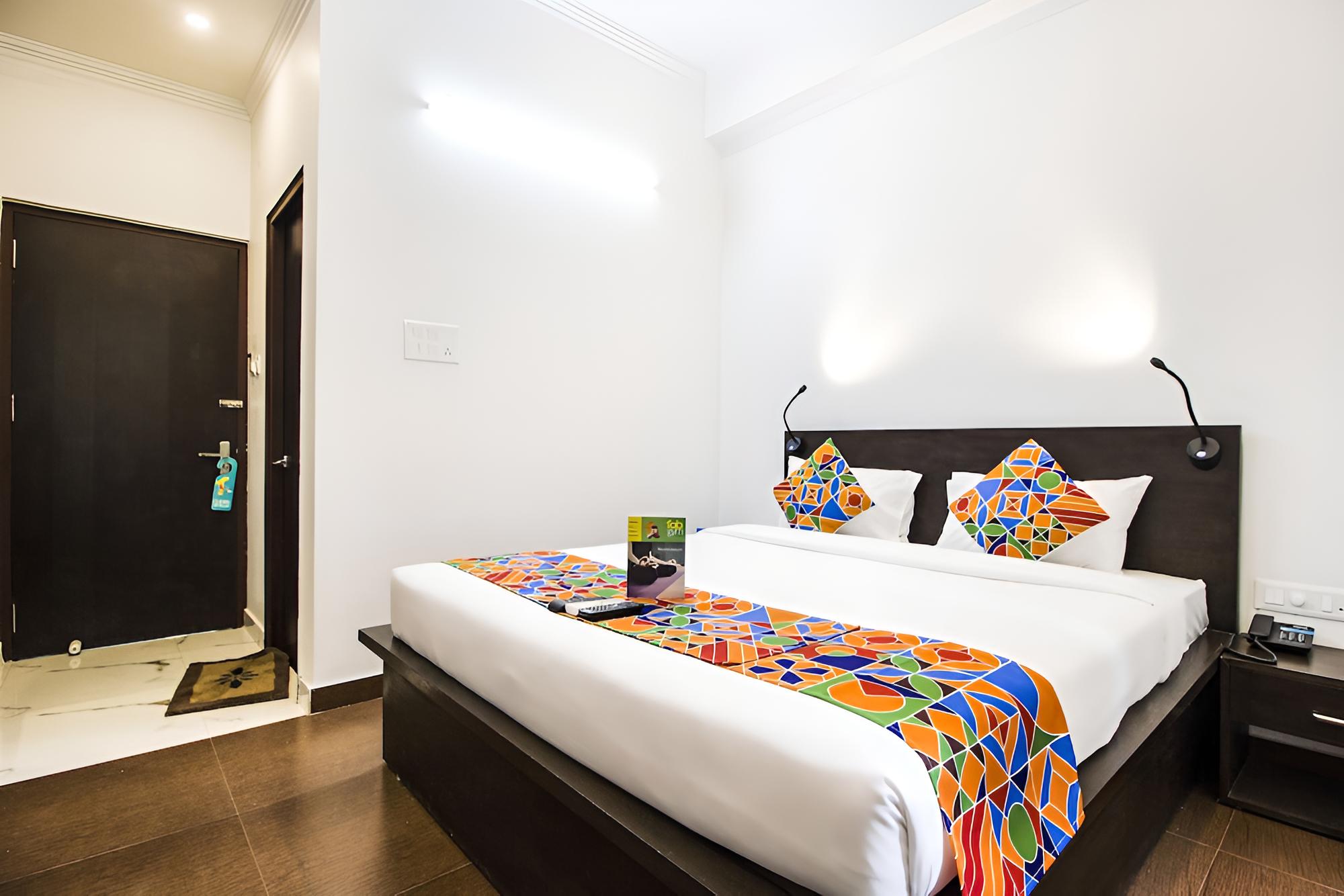 Deluxe Room, 1 Double Bed, Non Smoking, City View