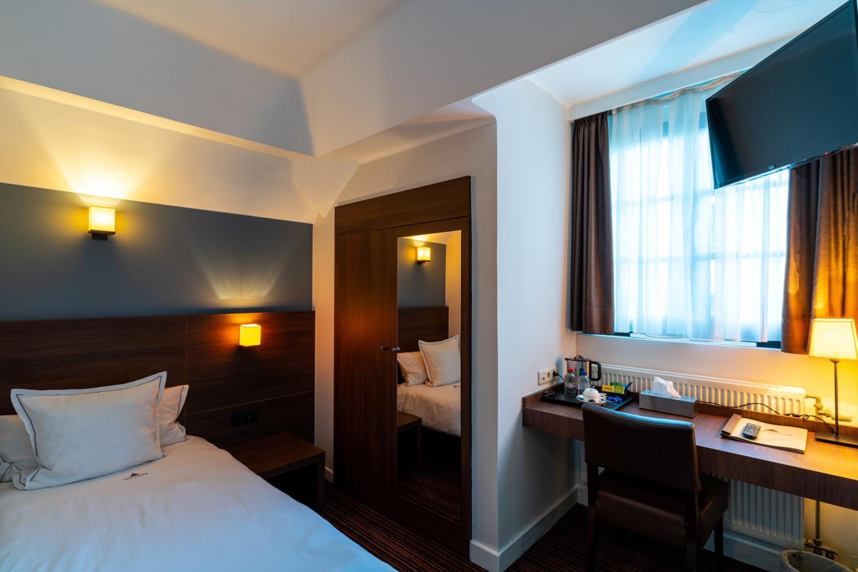 Standard Single Room with Shower