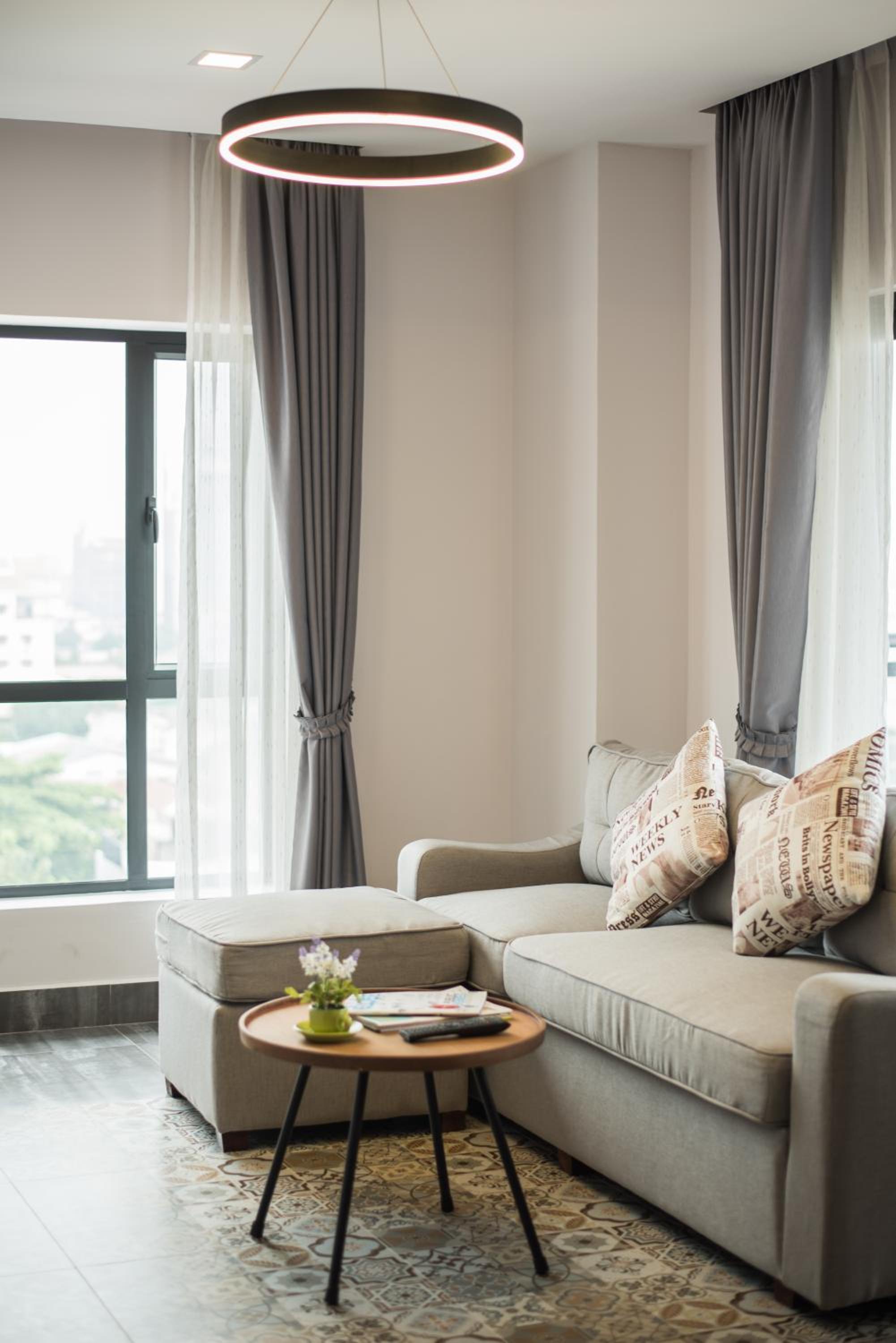 One-Bedroom Apartment