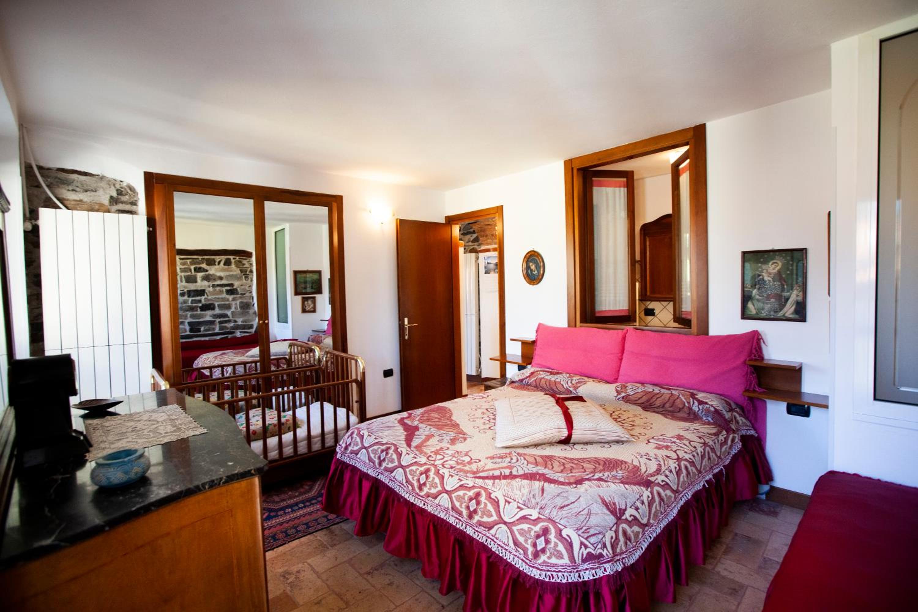 One-Bedroom Apartment (6 Adults)