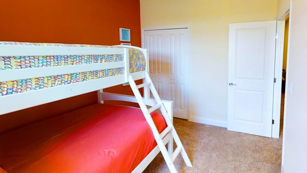 Townhome, 4 Bedrooms
