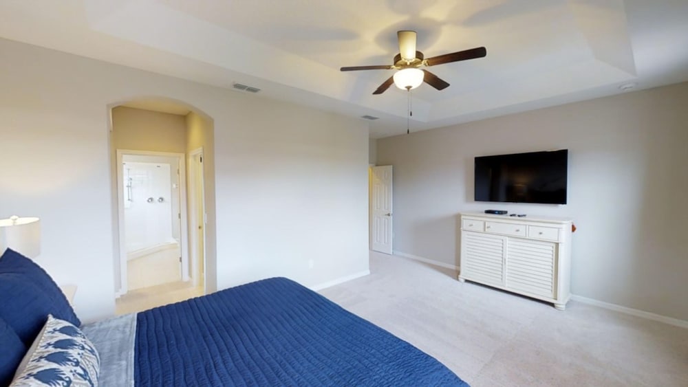 House, Multiple Beds