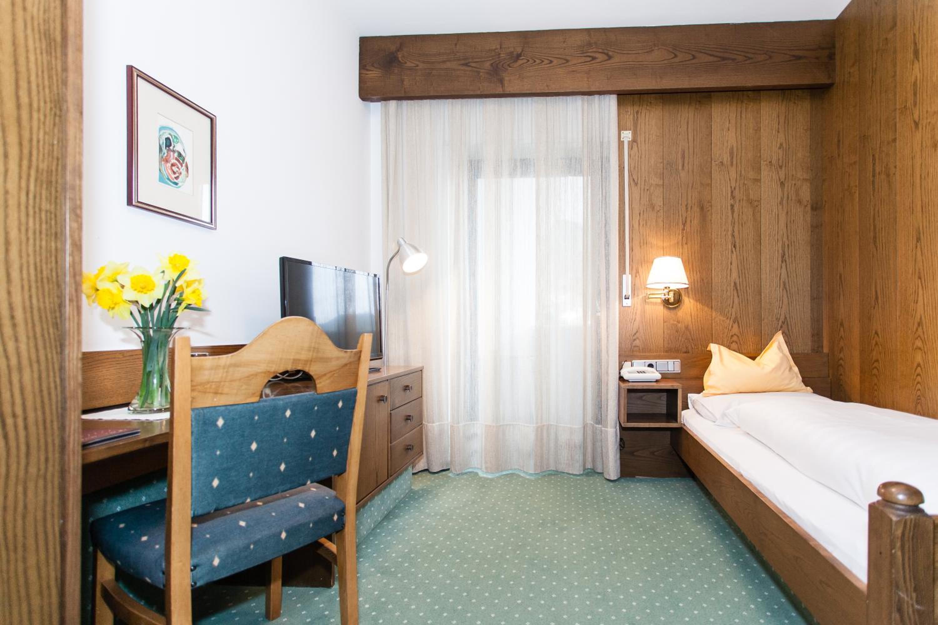 Small Single Room