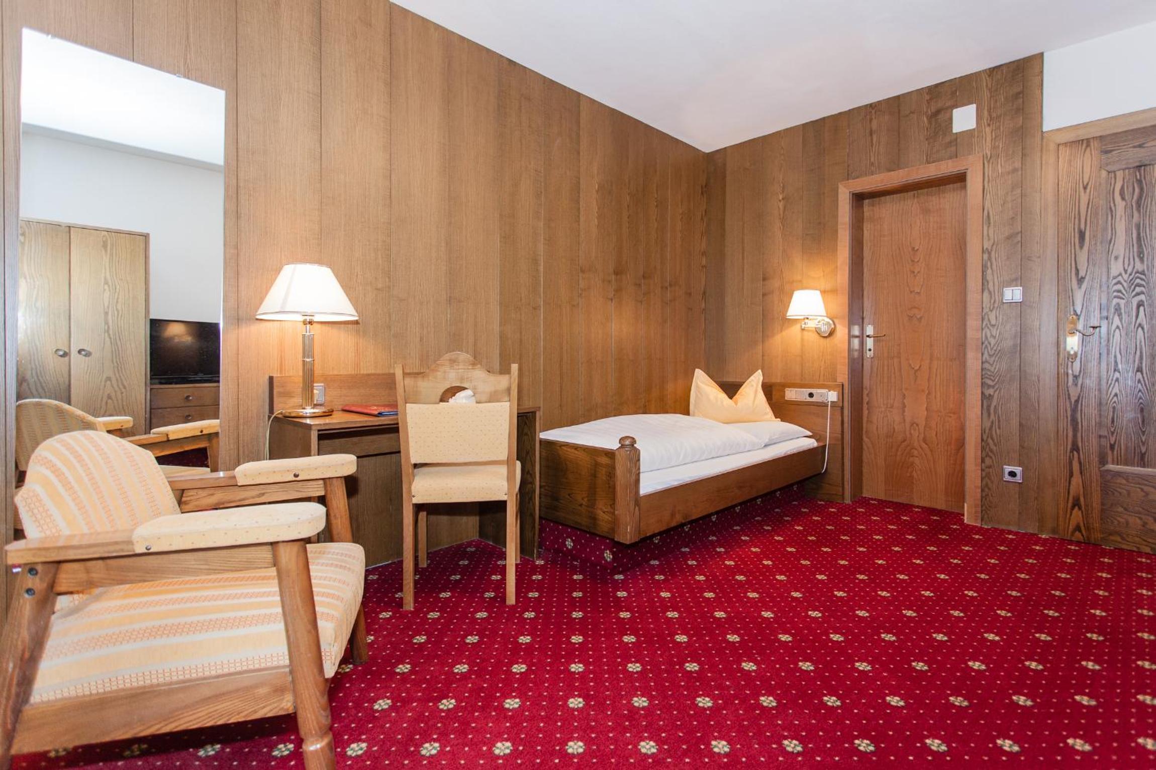 Economy Single Room