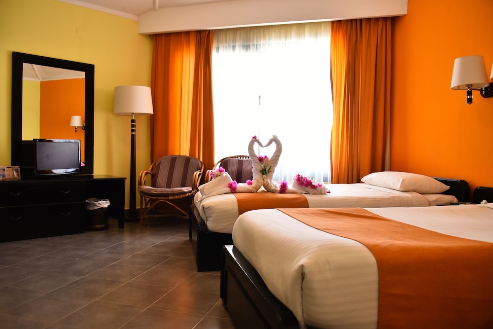 Twin Room, Partial Sea View