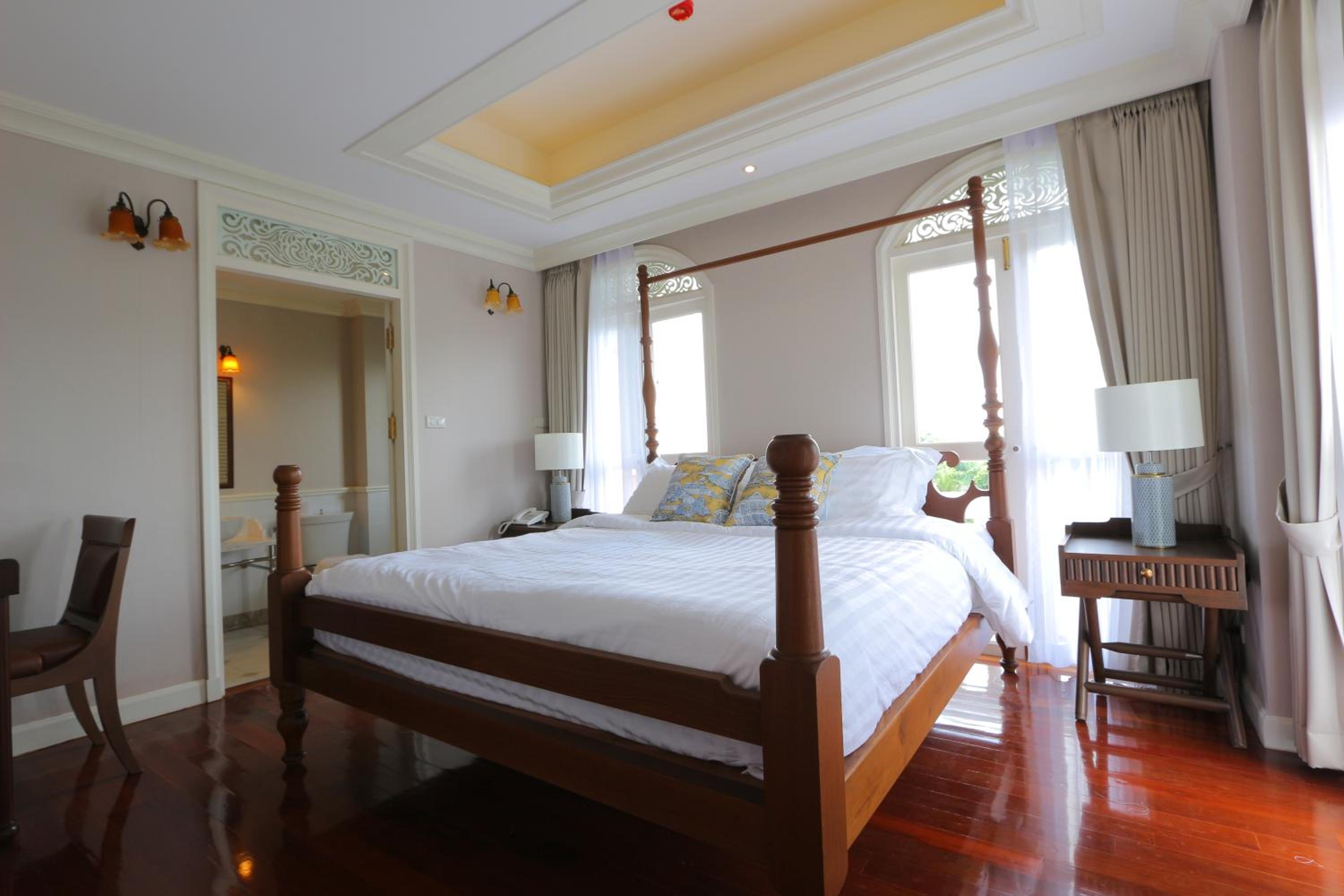 Superior Suite