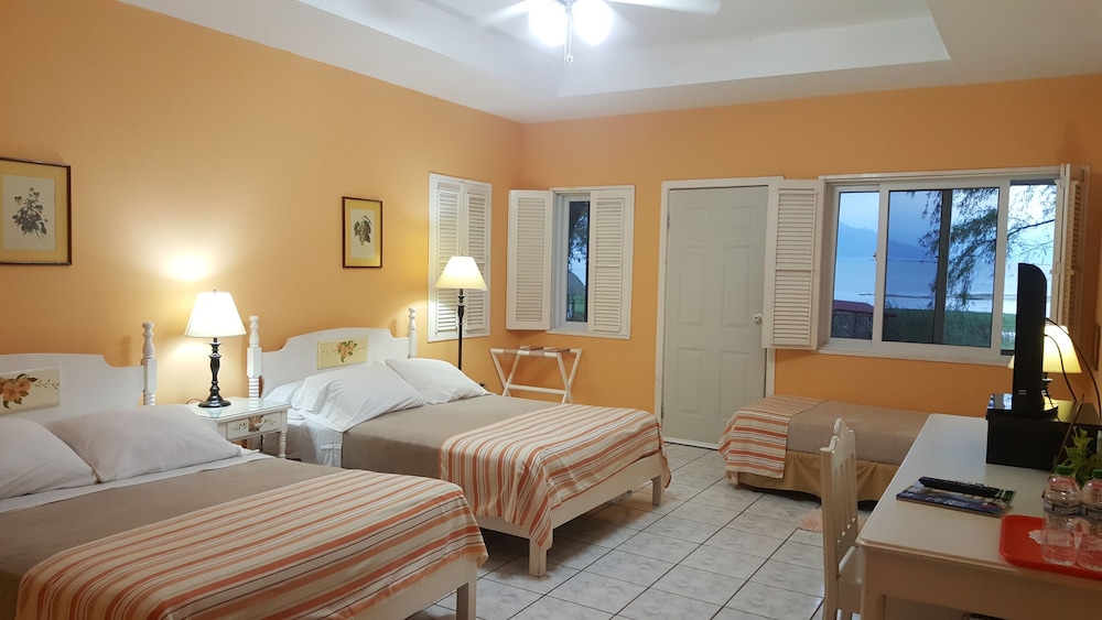 Standard Room, Multiple Beds