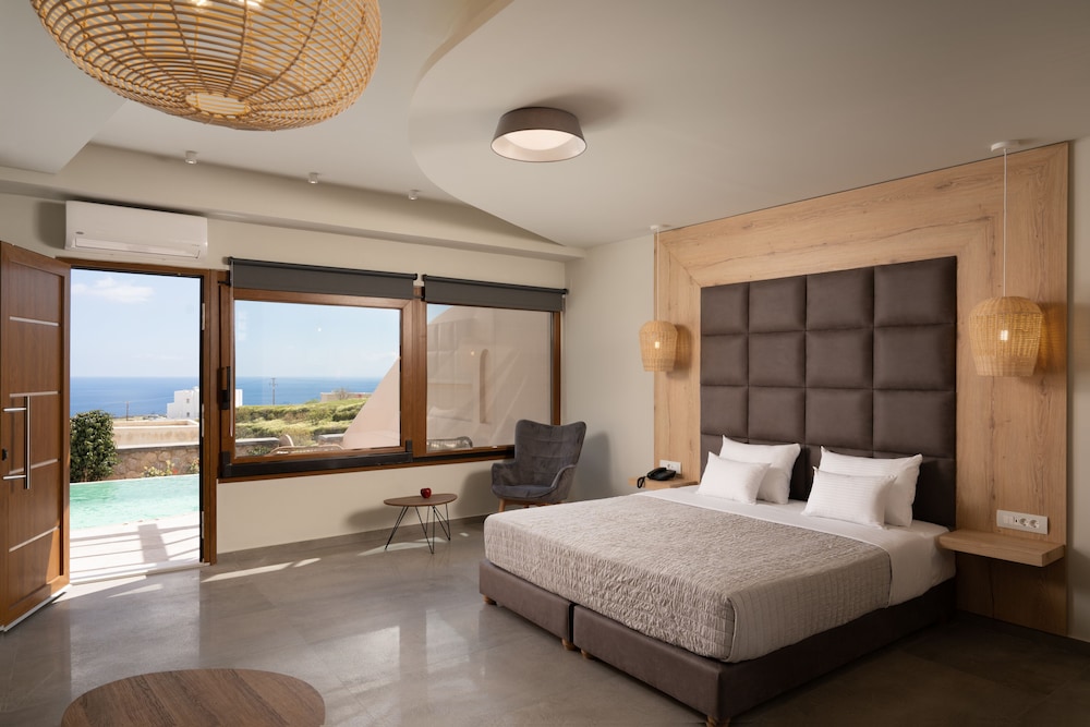 Superior Suite, Sea View (& private jetted pool)