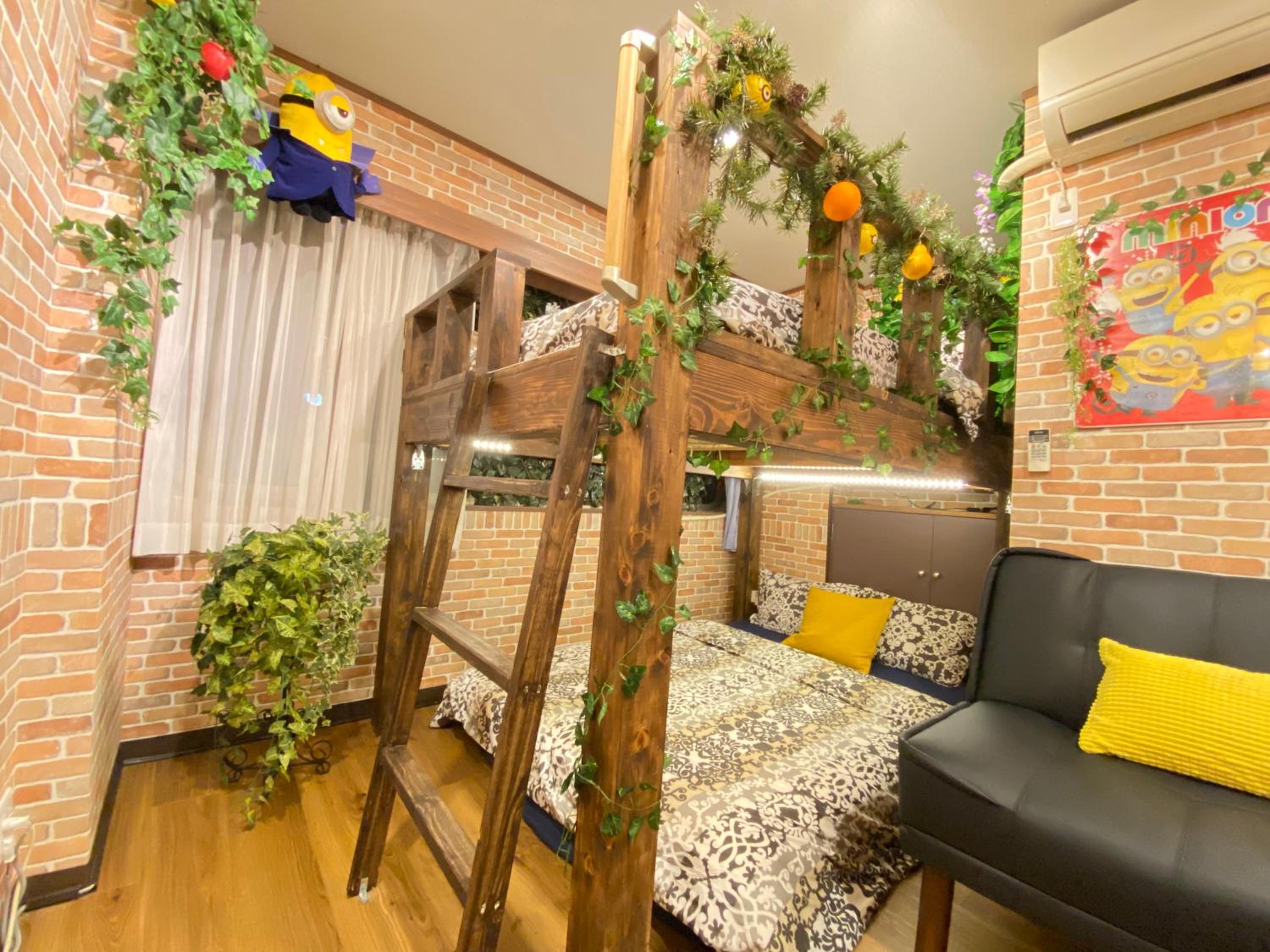 Apartment with Shower