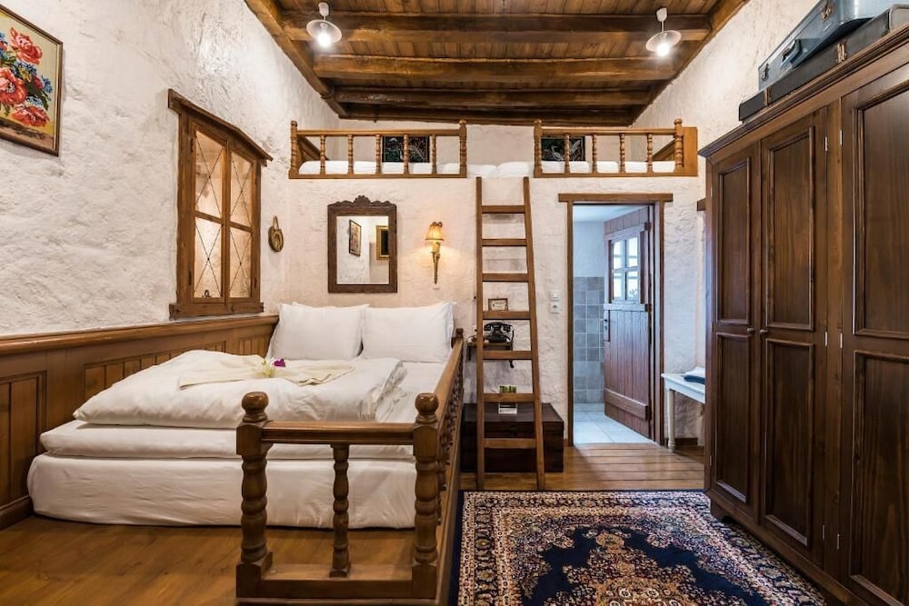 Suite (Kavvadias)