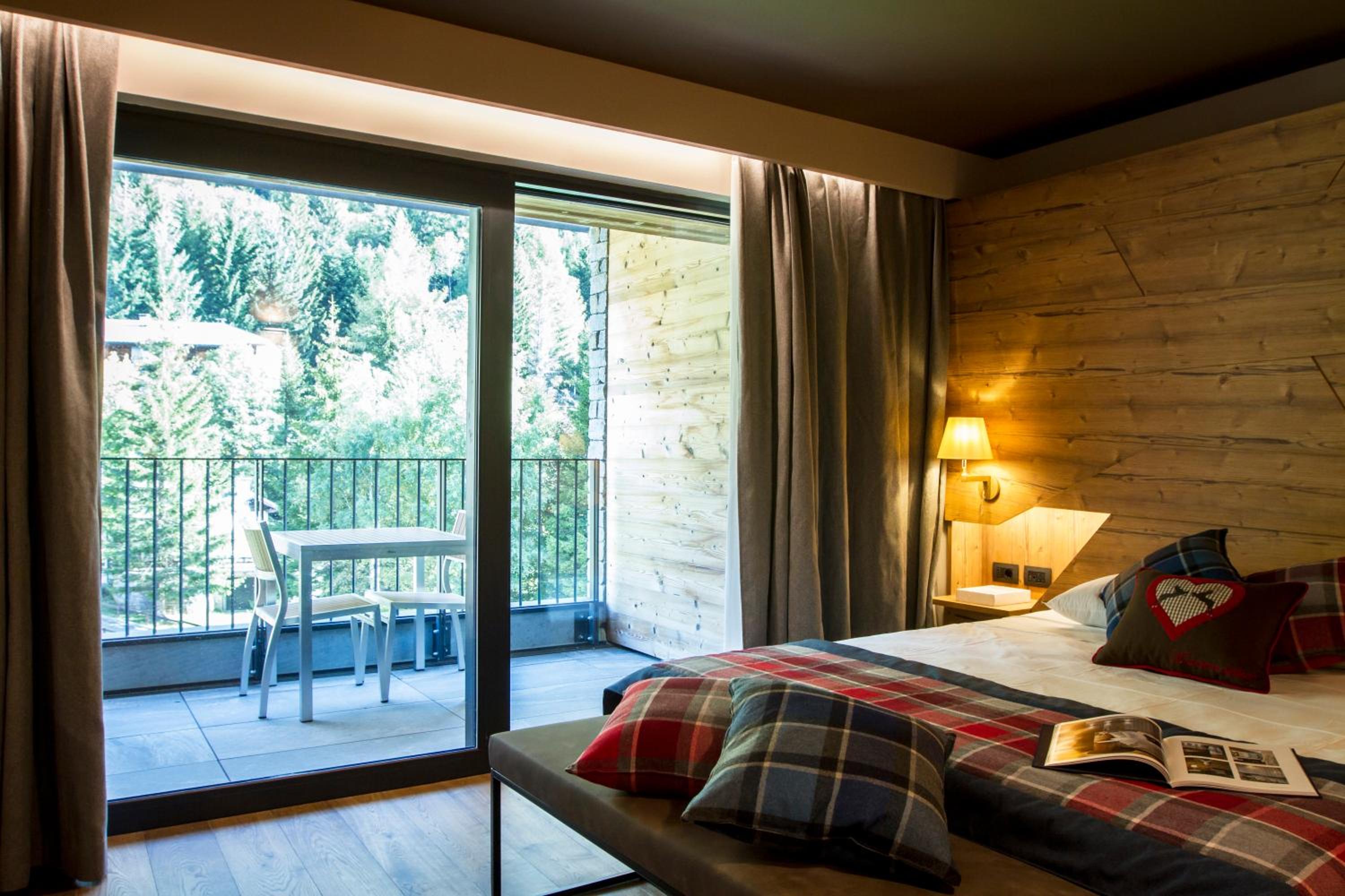 Deluxe Double or Twin Room with Balcony