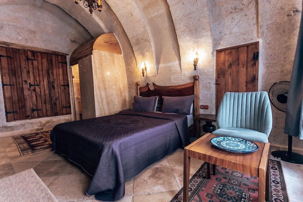 Standard Arch Room