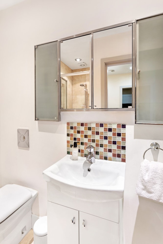Deluxe Apartment, Ensuite, City View (2 Bed)