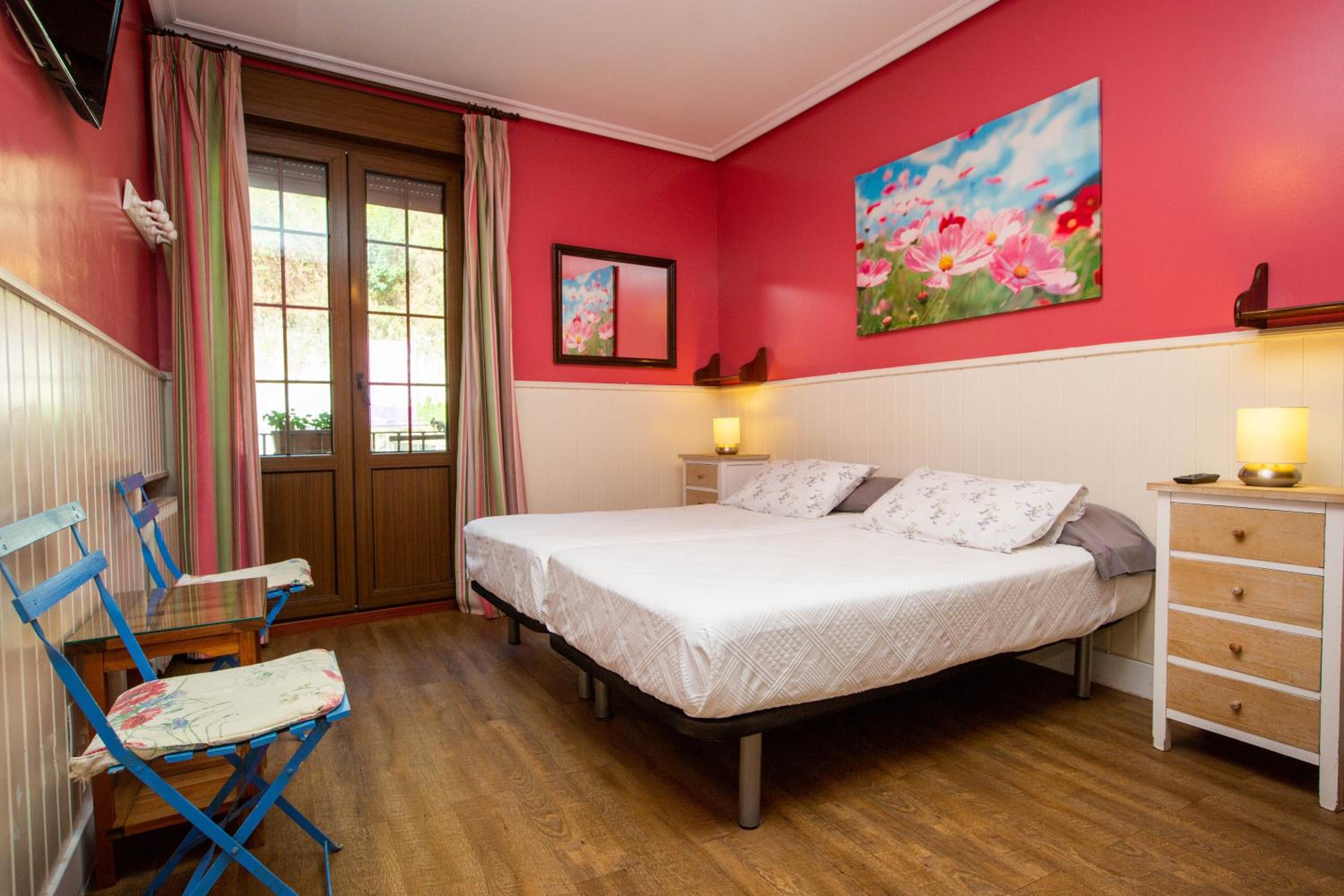 Double or Twin Room with Private Bathroom