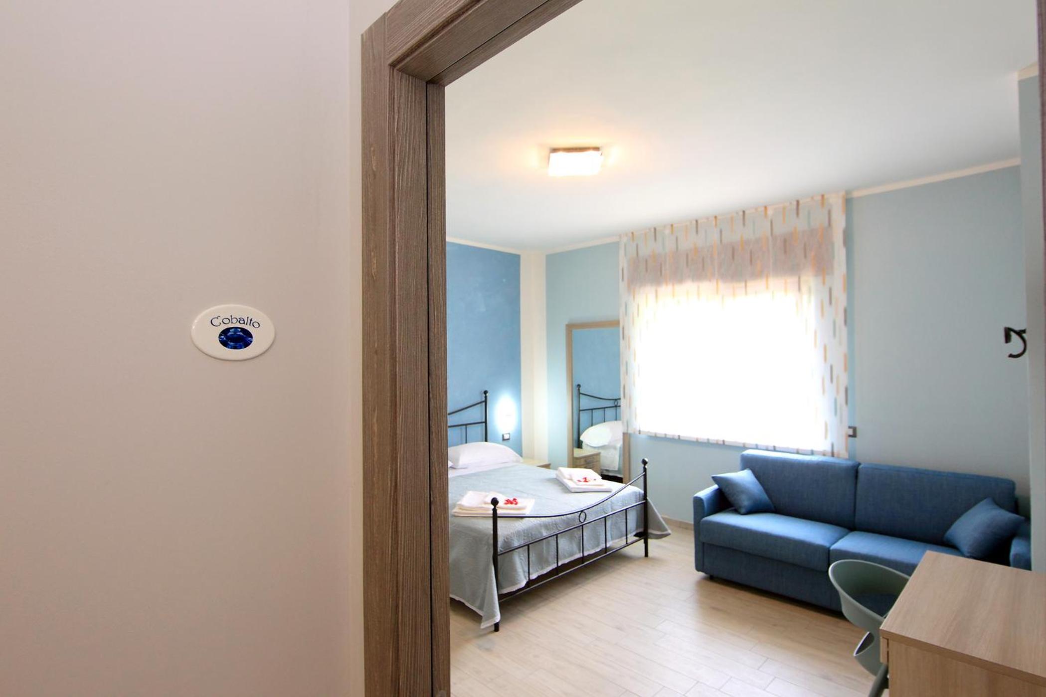 Deluxe Double Room with Extra Bed