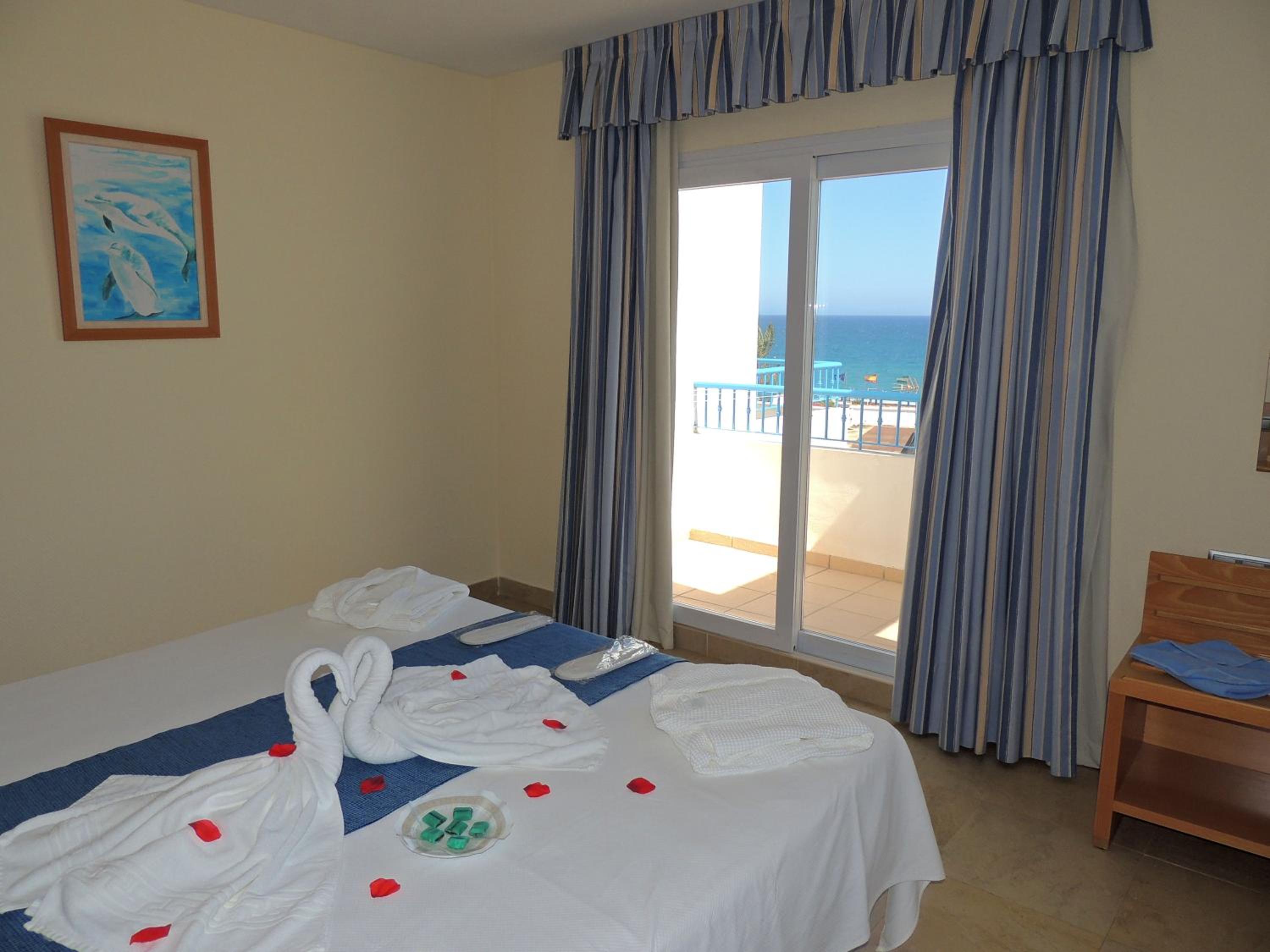 Deluxe Room with Lounge and Terrace