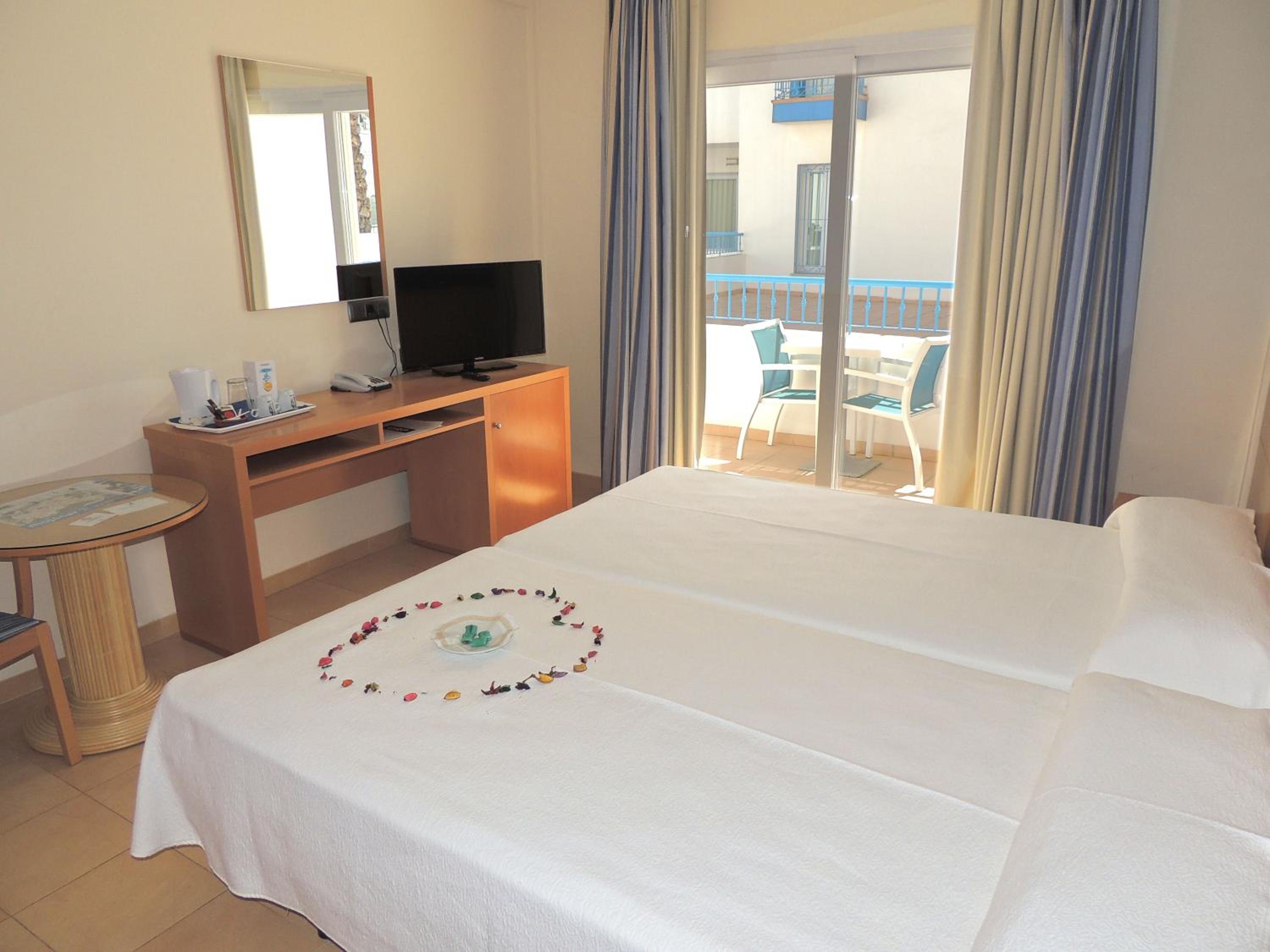 Deluxe Double or Twin Room with Balcony