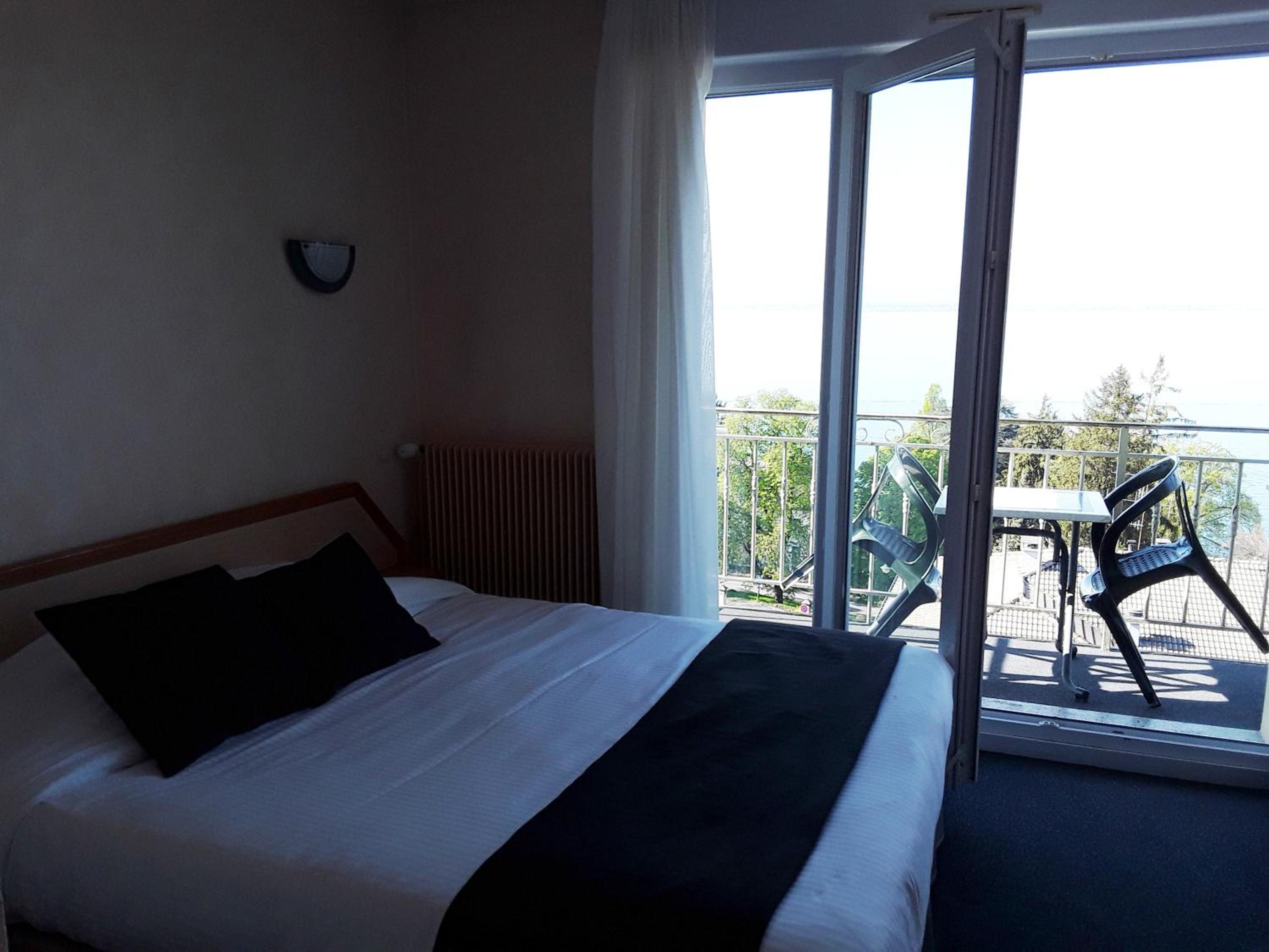Triple Room with Lake View
