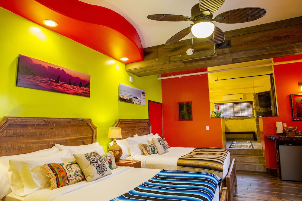 Baja Room