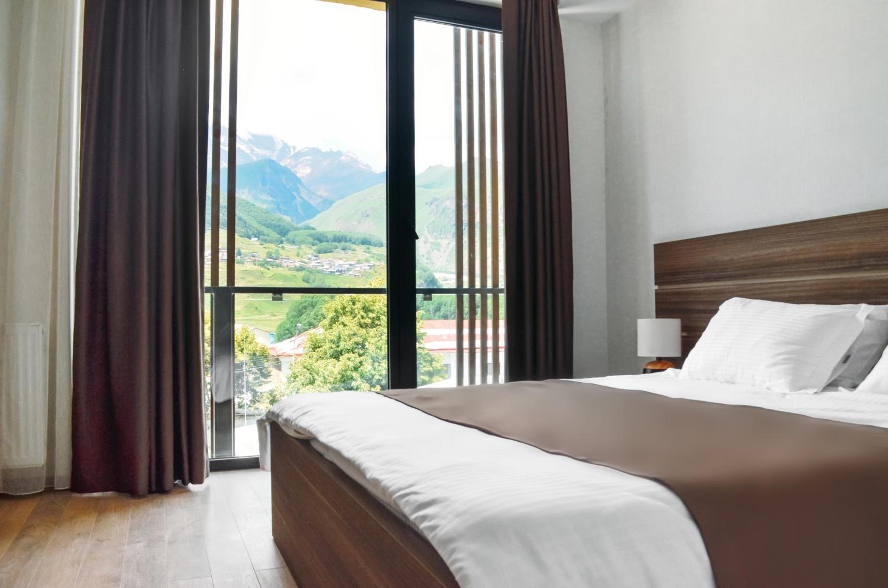 Double Room with Mountain View