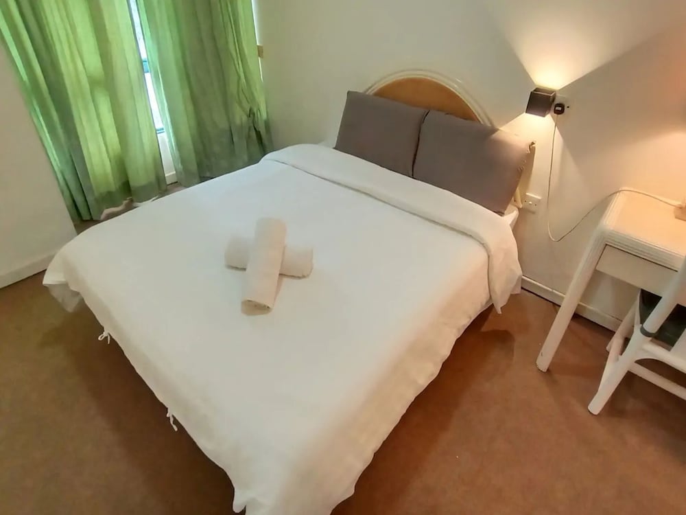 Signature Apartment, 1 Bedroom, Balcony, City View