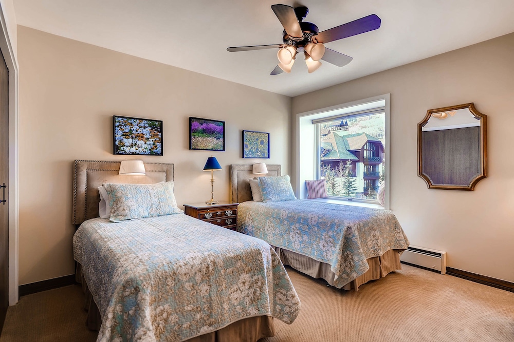 Apartment, Multiple Beds (Centennial 2 Bedroom Condo unit no. 1)