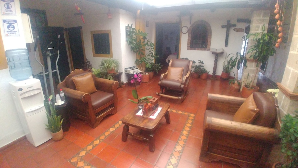 Comfort Room, Multiple Beds, Non Smoking