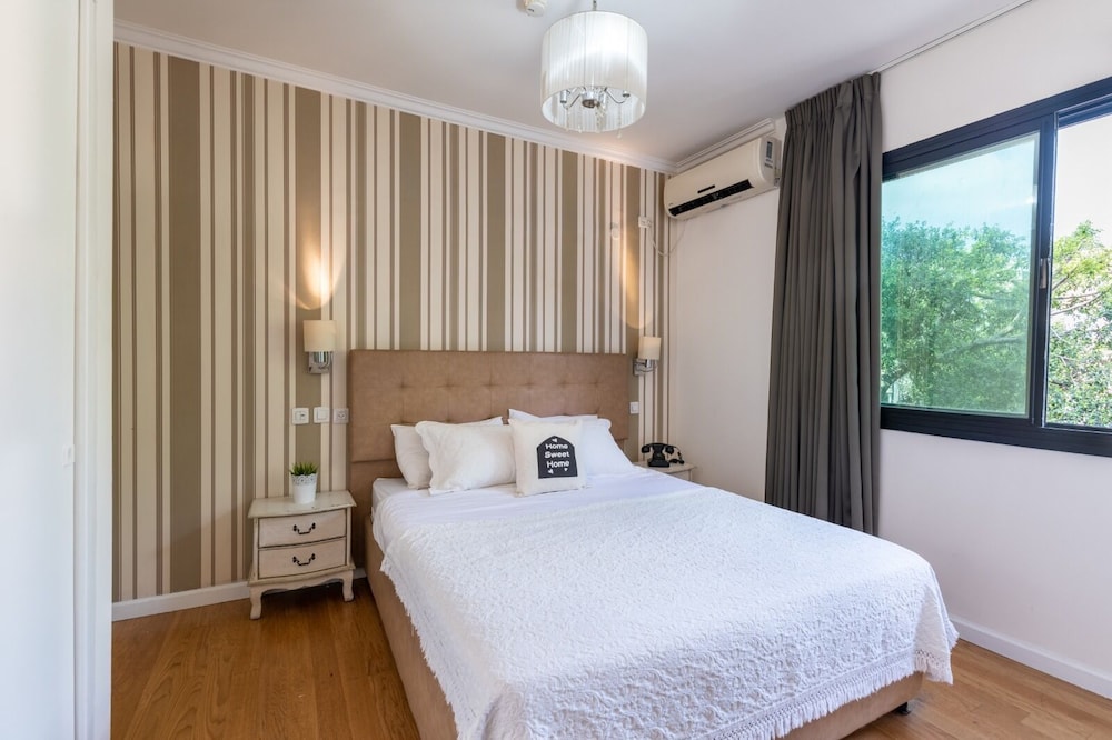 Basic Double Room