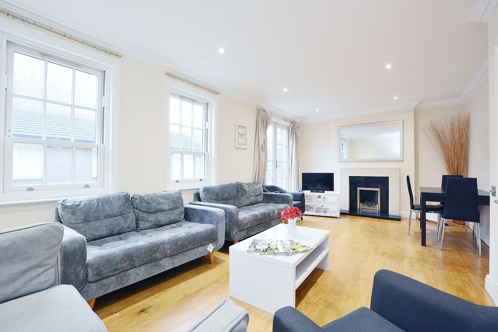 Basic Apartment, 2 Bedrooms, City View