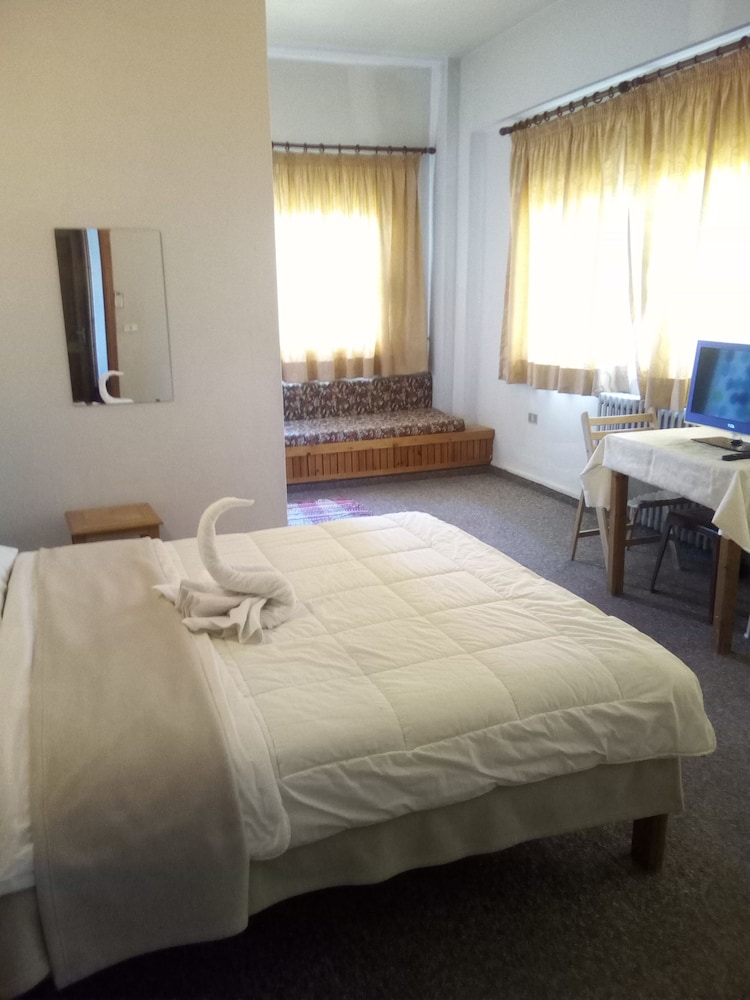 Standard Single Room, 1 Double Bed, Smoking