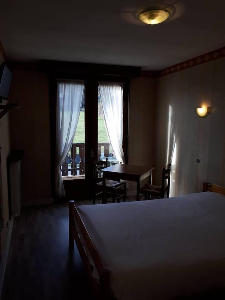 Double Room, 1 Double Bed, Non Smoking (6)