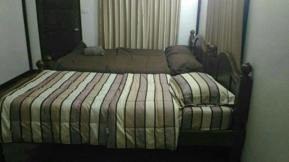 Standard Triple Room with Fan