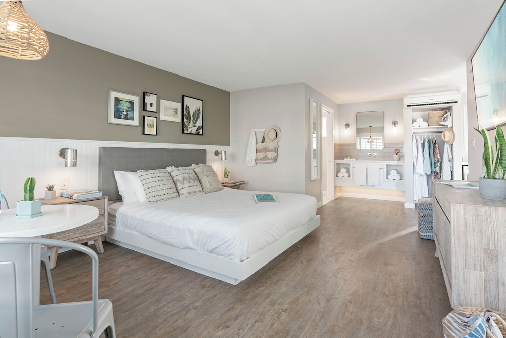 Room, 1 King Bed, City View
