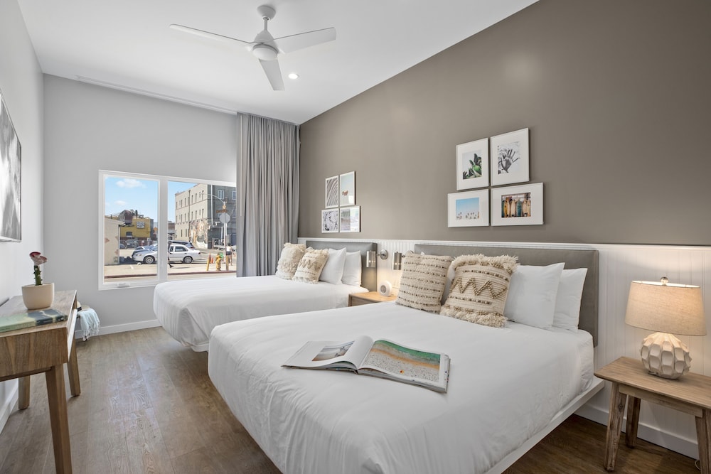 Suite, Multiple Beds