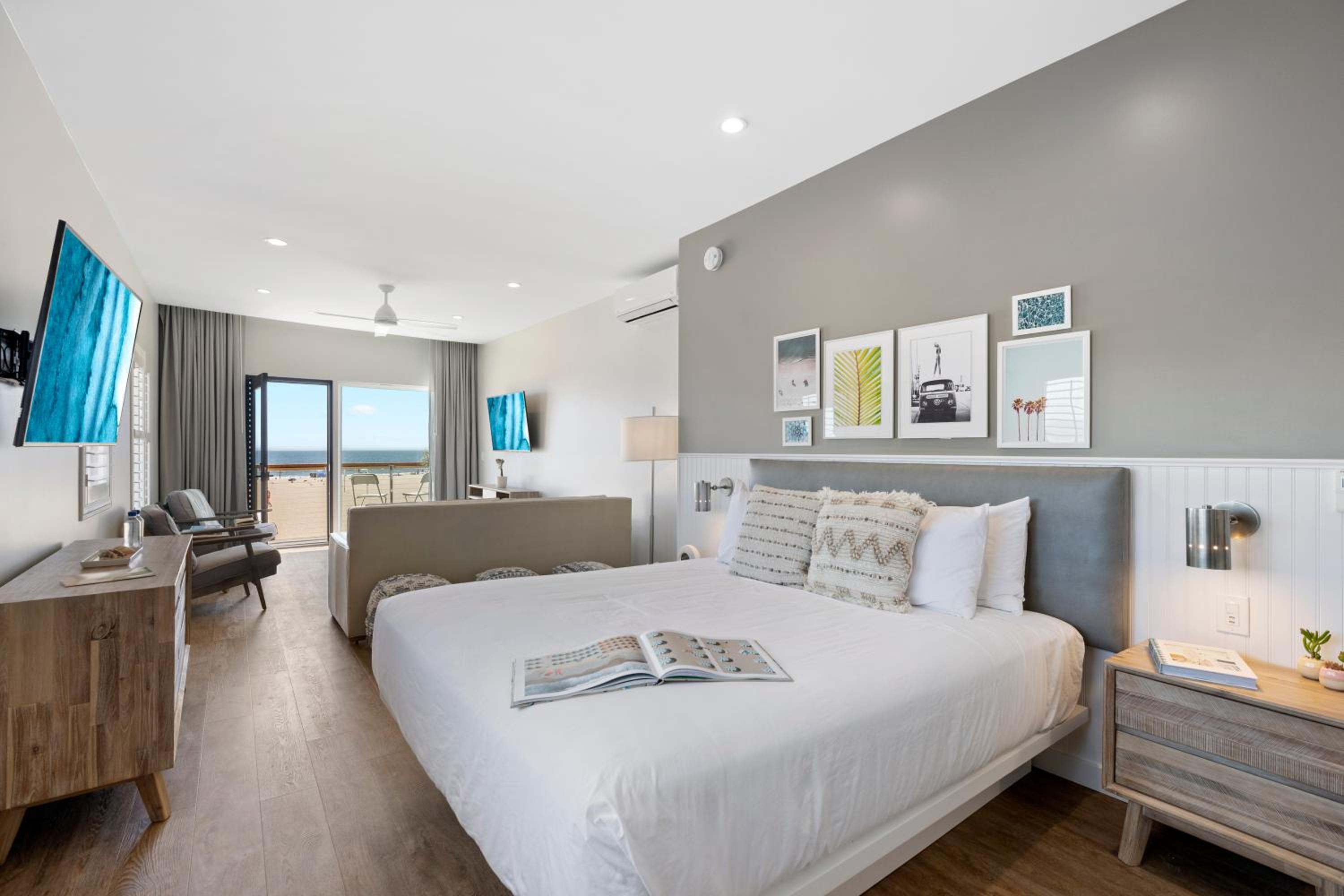 Deluxe King Suite