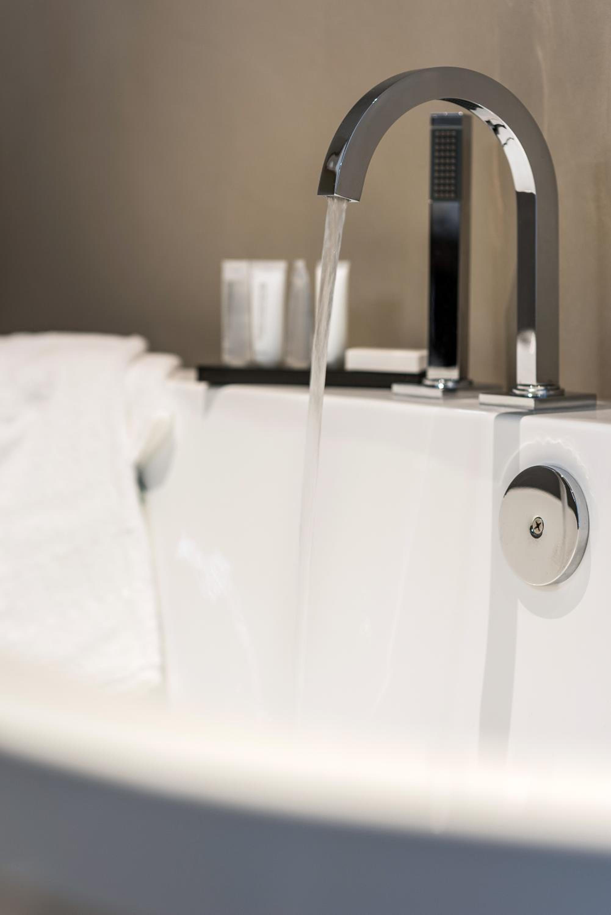 Deluxe Double Room with Bath