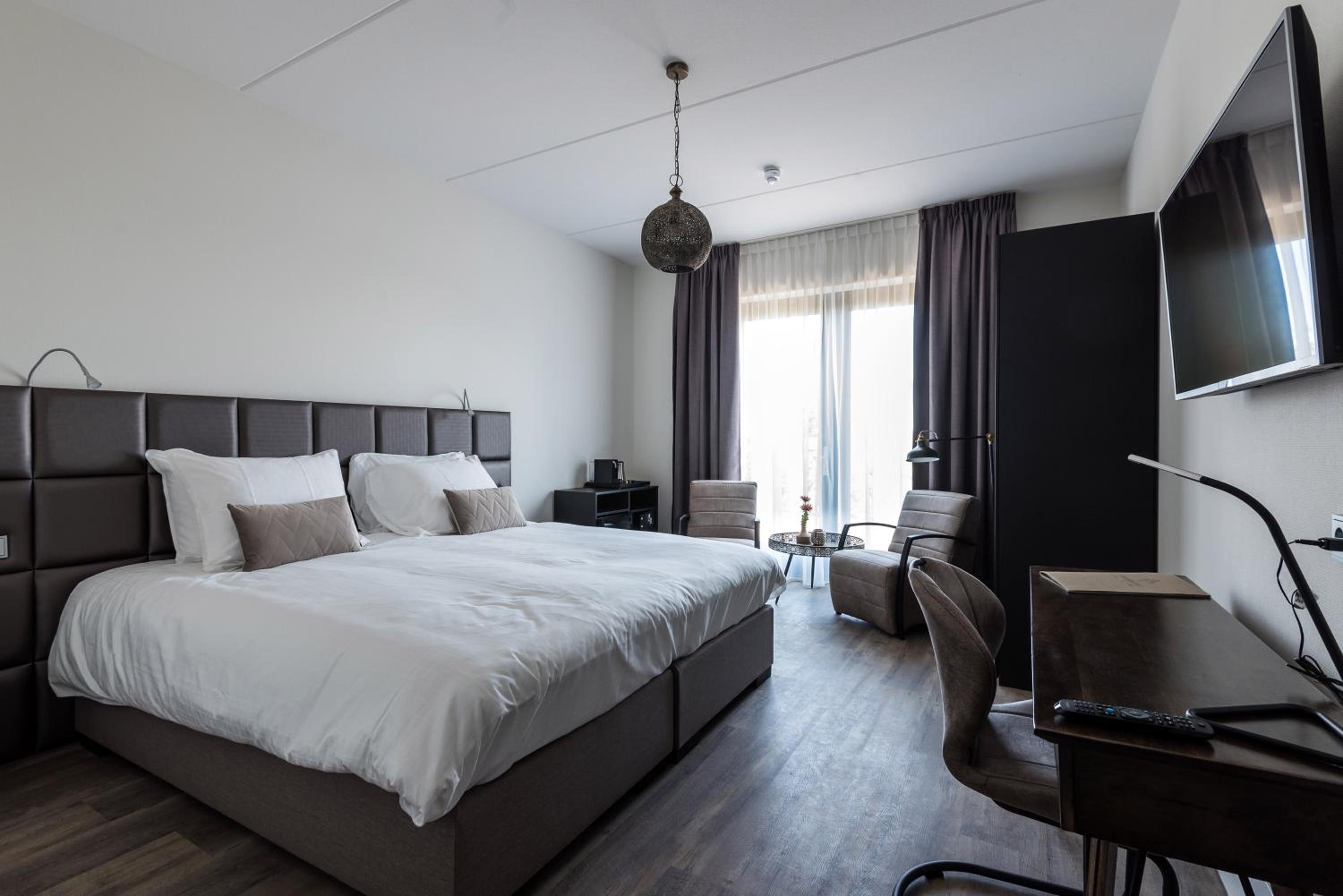 King Room with Balcony