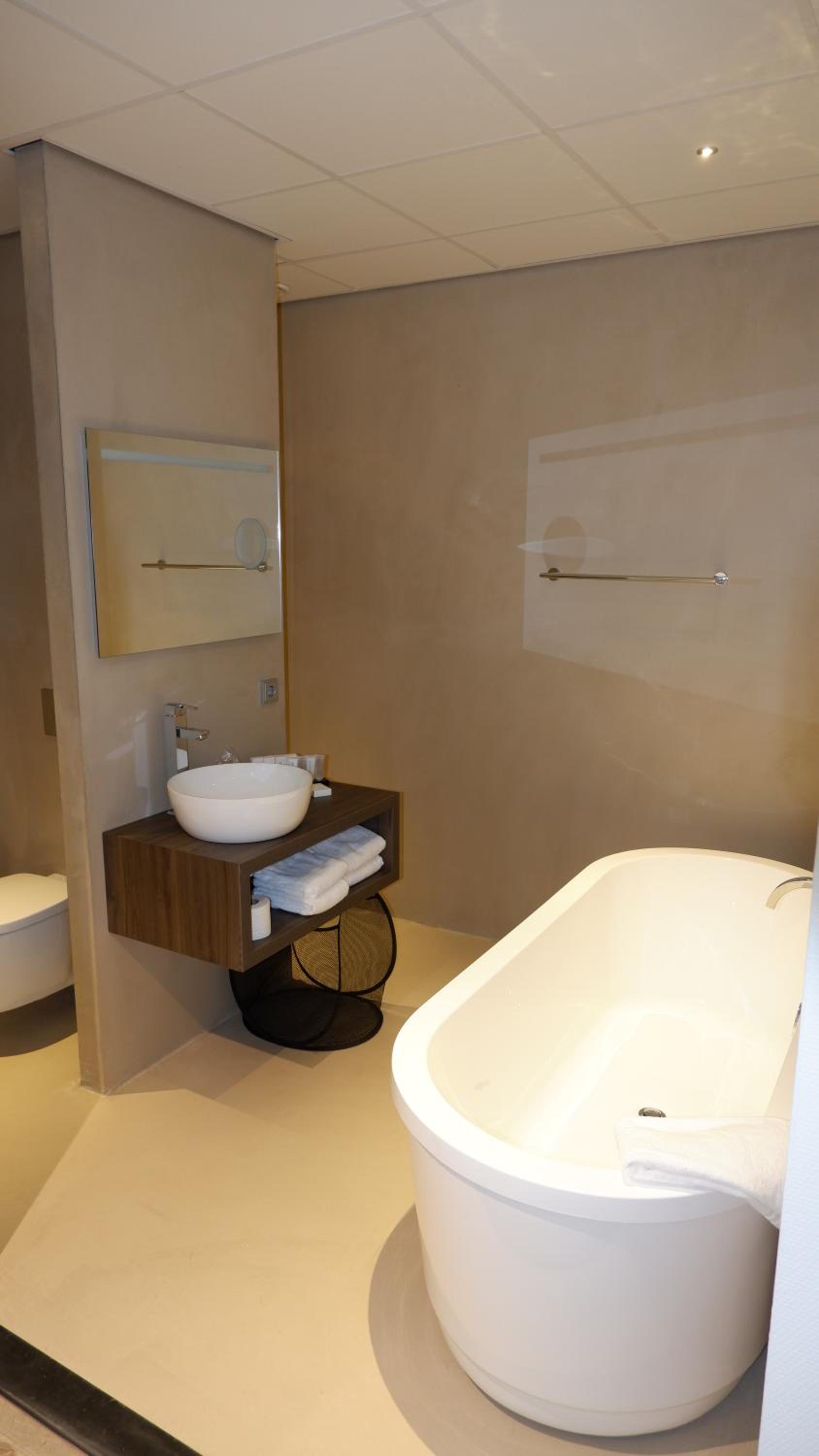 Deluxe Double Room with Bath
