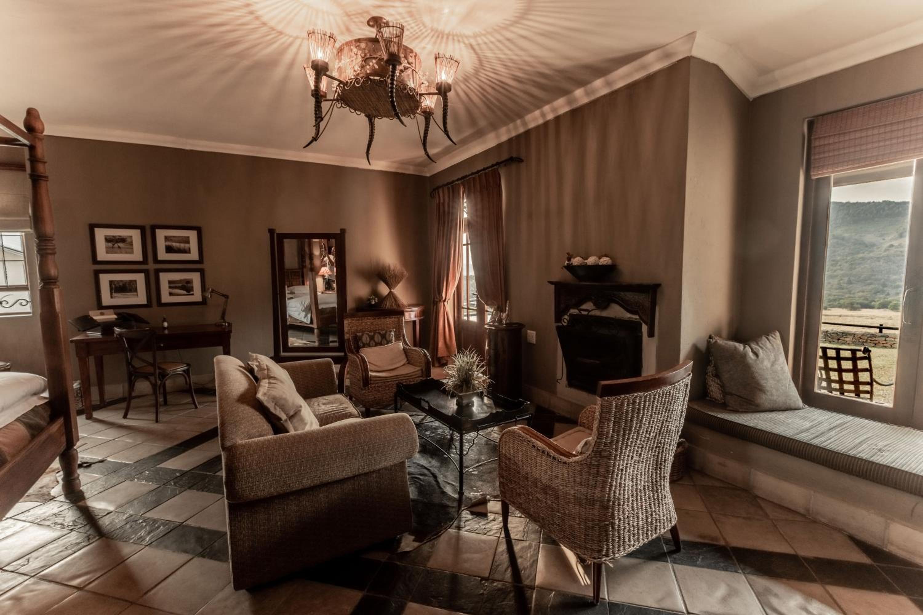 Deluxe Family Room