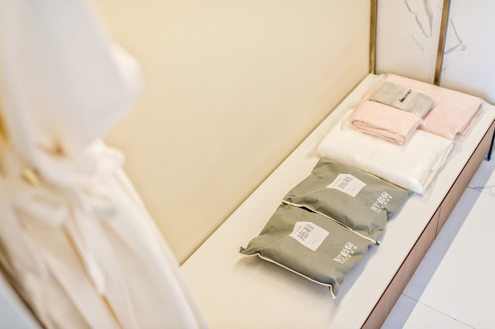 Ji Wu Deluxe Twin Room