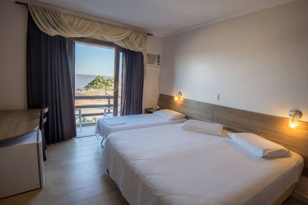 Luxury Triple Room, Lake View