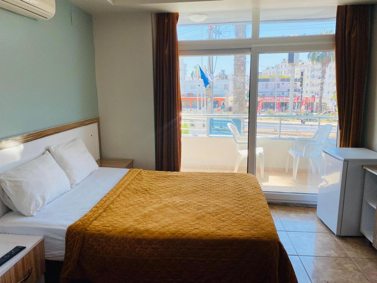 Deluxe Double Room with Castle View